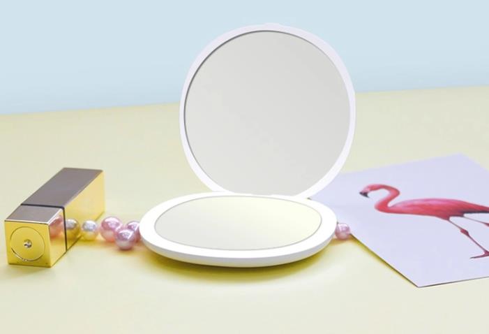 Hot Selling Rechargeable Portable LED Pocket Mirror Wholesale Lighted Makeup Mirror